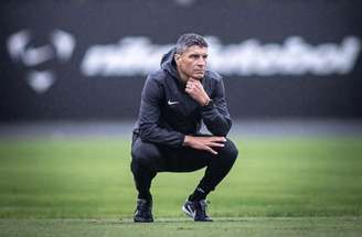 Vasco ampliou opções no elenco com retorno de Jair –