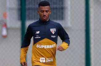 Domingos Duarte aguarda o fim do transfer ban para estrear pelo São Paulo –
