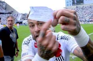 Neymar também discutiu com integrantes da delegação do Remo após o apito final –