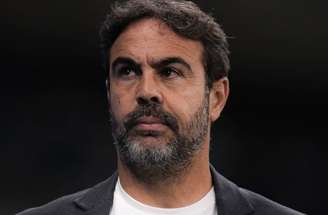 Artur Jorge se derrete pela torcida cruzeirense, que apoiou a equipe no Mineirão diante Chapecoense –
