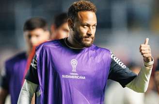 Neymar também discutiu com integrantes da delegação do Remo após o apito final –