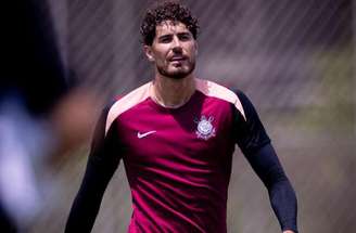 Pedro Raul em campo pelo Corinthians nesta temporada –