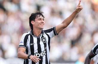 Ferraresi é um dos pilares no Botafogo de Franclim Carvalho –