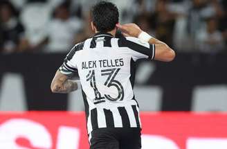 Fim  da novela. Telles fica no Botafogo –
