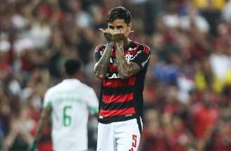 Vista da nova mansão do volante do Flamengo –