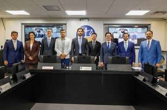Luís Otávio Veríssimo, presidente do STJD em reunião –