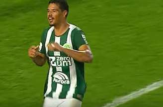 Após brilhar na Série D. Túlio Eduardo acertou com a Chape e neste sábado fez seu primeiro gol pelo novo time.