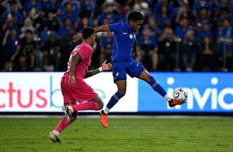 Chelsea fica no empate com Johor no último teste antes da temporada –