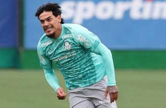 Bruno Fuchs também iniciou a transição física –