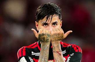 Pulgar comemora o seu gol, o primeiro do Flamengo na partida –