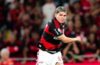 Confiança em alta para Ayrton Lucas após vitória do Flamengo no Maracanã –