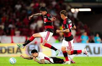 Flamengo é tema de análise sobre grandeza e história no futebol brasileiro –