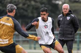 Dorival Junior busca encerrar o jejum de mais de dois meses sem vencer –