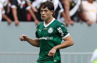 Giay durante treinamento do Palmeiras –
