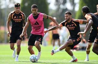 Arsenal conta com praticamente elenco completo nos treinamentos –