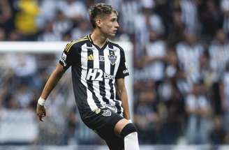 Román perdeu espaço no elenco comandado por Eduardo Domínguez –