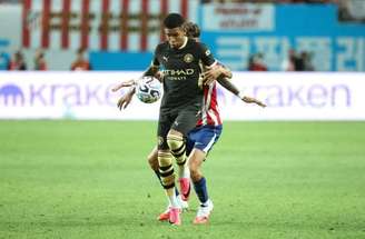 Savinho durante treinamento do City –