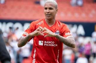 Deyverson tem 29 partidas no clube equatoriano com seis gols e duas assistências –