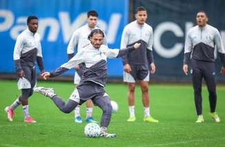Luís Castro indicou Krovinovic à diretoria do Grêmio –