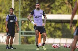 Galo mantém opções para formar dupla de zaga na sequência da temporada –