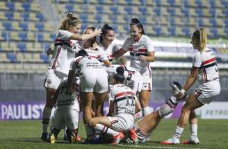 São Paulo e Santos mediram forças nesta quinta-feira (13), pelo Paulistão Feminino –