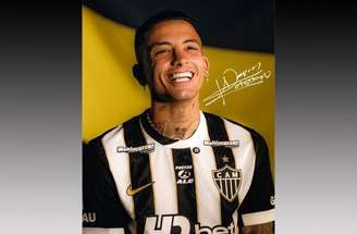 Castaño chega para brigar pela titularidade no Galo –