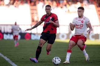 Vila Nova vence no Accioly –