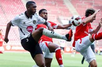 Evanilson mostra categoria para anotar o gol do Bournemouth na derrota para o Mainz em amistoso –