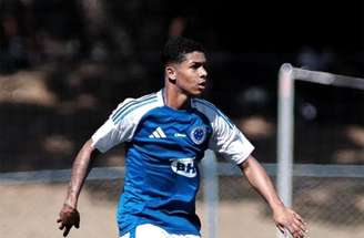 Saída ocorre após polêmica envolvendo camisa do Flamengo, mas decisão tem caráter técnico –