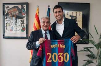 Rodri deixa o City após sete anos e assina com o Barcelona –