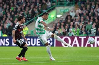 Jogadores do Celtic comemoram um dos gols marcados por Camilo Durán –