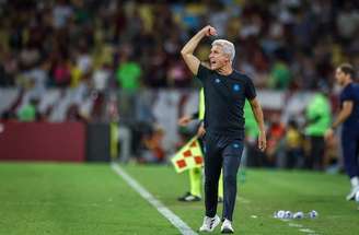 Krovinovic pode ganhar vaga entre os titulares do Grêmio –