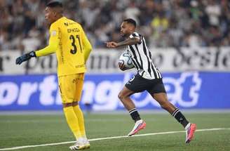 Danilo Pereira marcou pela primeira vez com a camisa do Botafogo –