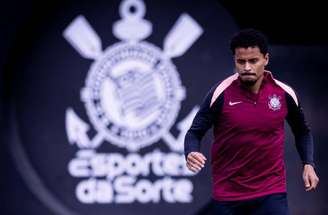 Gustavo Henrique em treino do Corinthians. zagueiro deve ser titular –