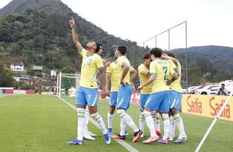 Brasil foi melhor durante todo o jogo e não teve trabalho para vencer a Venezuela –