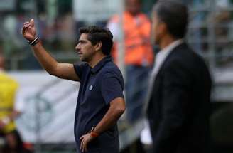 Abel Ferreira enfileira recordes no comando técnico do Palmeiras –