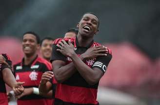 Chuva de gols na Gávea! Flamengo massacra o Atlético-GO por 7 a 0 –