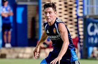 Ander Herrera, aos 37 anos, abriu mão de salário para defender o Zaragoza –