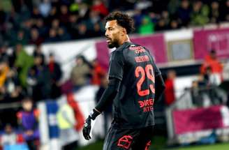 Vozinha estreou pelo Colo-Colo e não sofreu gols contra o Unión Española –