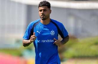 Emerson Palmieri em campo pelo Olympique de Marseille –
