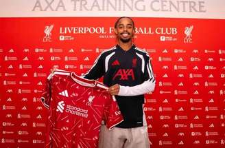 Barcola passará as próximas cinco temporadas no clube de Anfield –