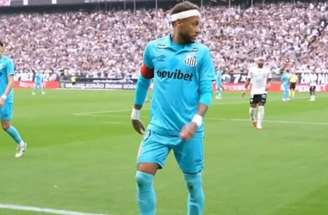 Neymar explica motivo para entregar camisa a torcedor rival –
