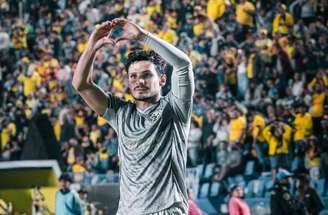 Raphael Veiga tem bom início de temporada com a camisa do América-MEX –