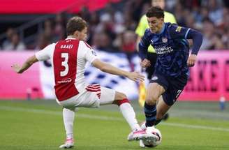 Momento da confusão entre os jogadores de Ajax e PSV –