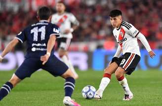 Almada foi destaque contra o Rivadavia –