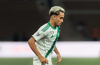 Matheus Gonçalves pode atuar em várias funções do setor ofensivo –