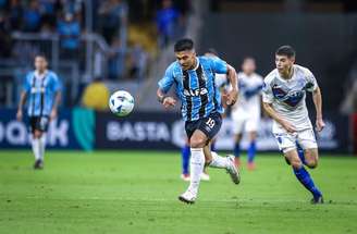 Peñarol comprou Arezo em definitivo do Grêmio –