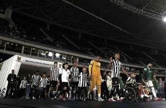 Botafogo do centroavante Pereira anda mal das pernas em casa –