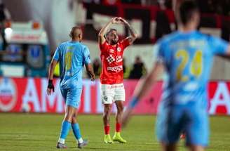 Placar na altitude de Cusco foi inaugurado com gol de Cachito Souza –