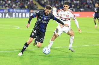 Flamengo mostra imposição defensiva e segura o Del Valle.